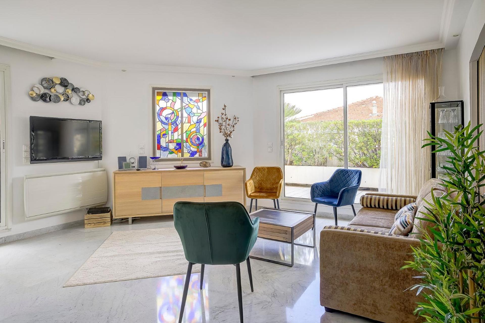 Le Cap St-charles - Spacieux Dernier Etage - Terrasses - Climatisation - Parking * Juan-les-Pins