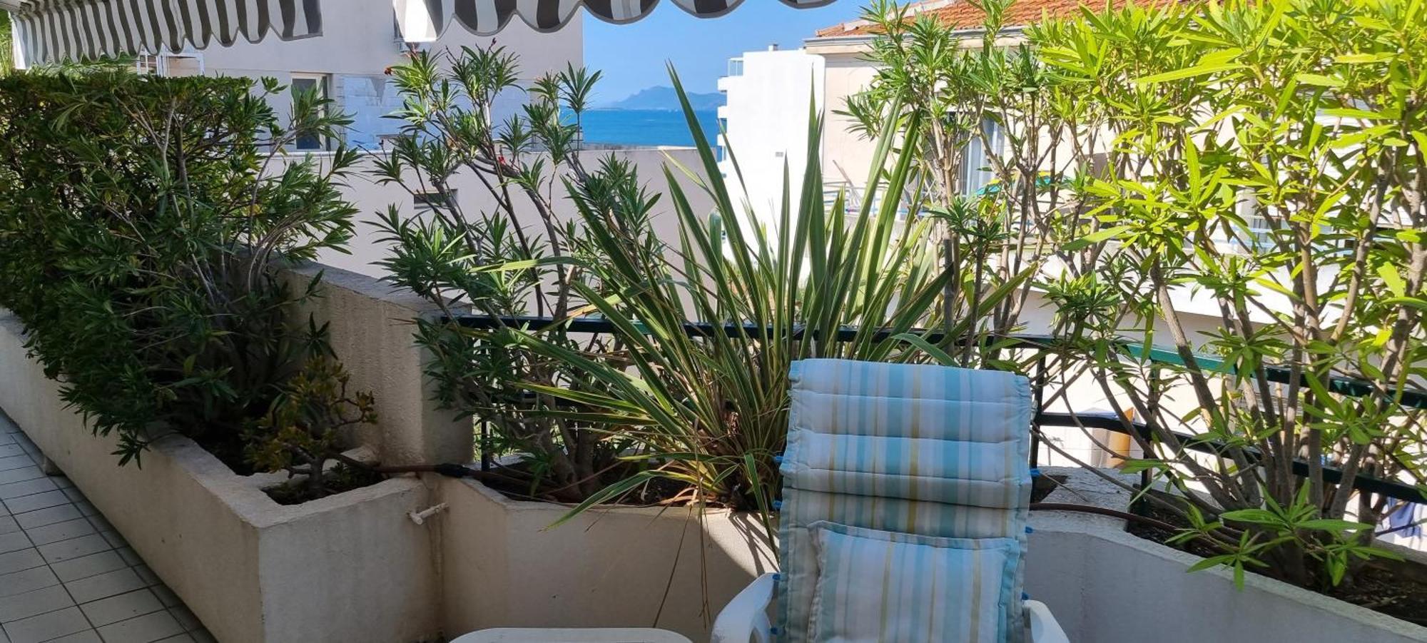 Le Cap St-charles - Spacieux Dernier Etage - Terrasses - Climatisation - Parking Apartment