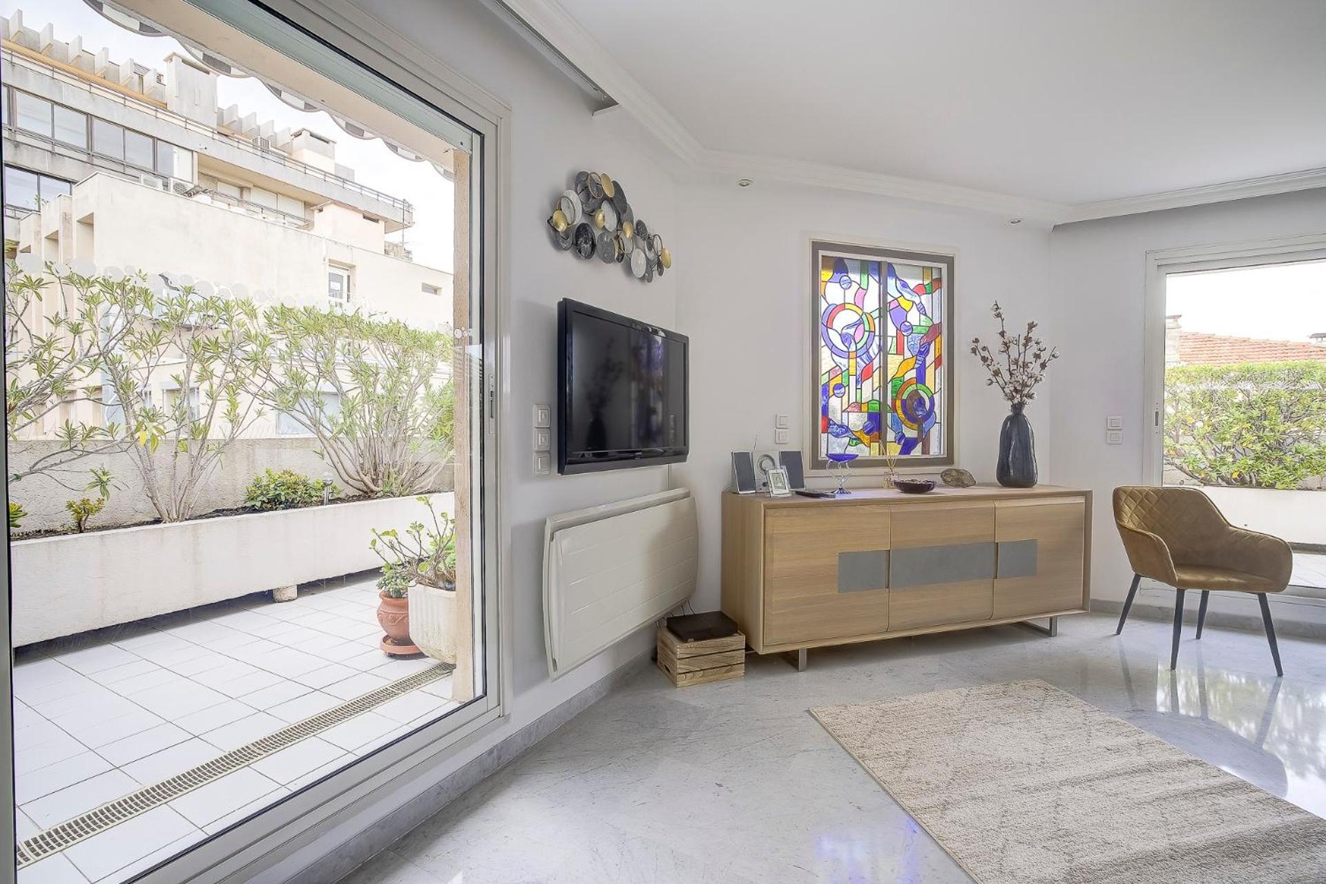 Le Cap St-charles - Spacieux Dernier Etage - Terrasses - Climatisation - Parking Juan-les-Pins