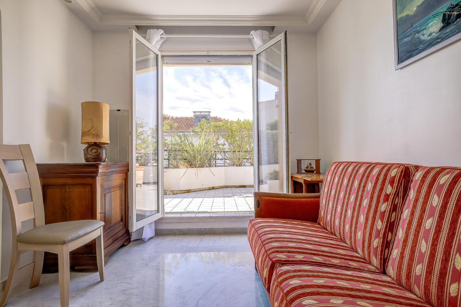 Le Cap St-charles - Spacieux Dernier Etage - Terrasses - Climatisation - Parking Apartment Juan-les-Pins